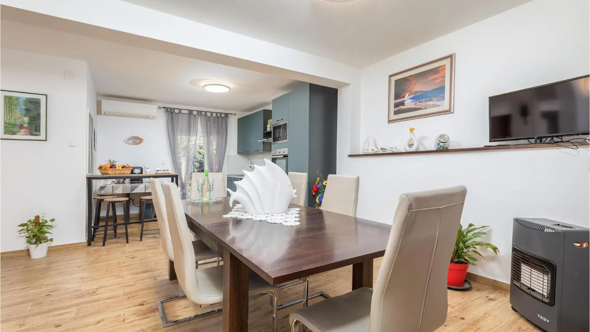 Holiday home Awesome Home In Fazana With Kitchen Croatia