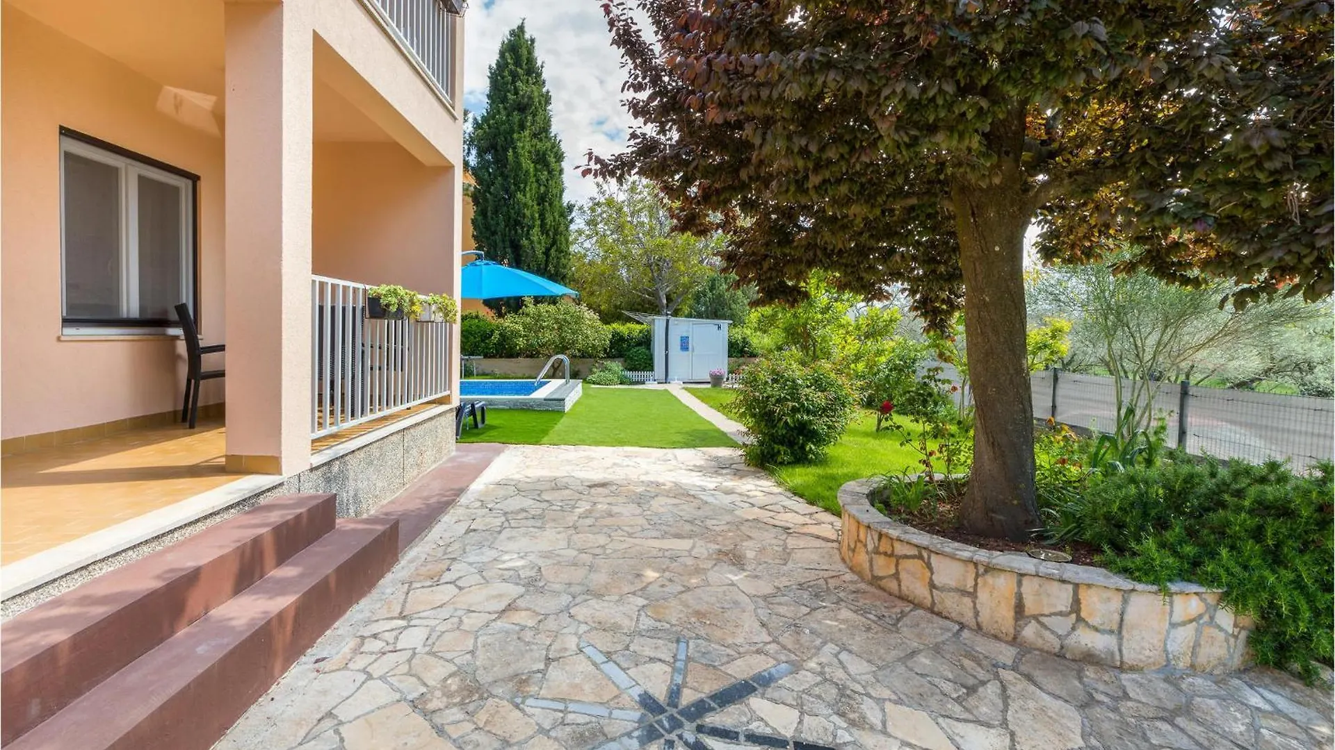 Awesome Home In Fazana With Kitchen